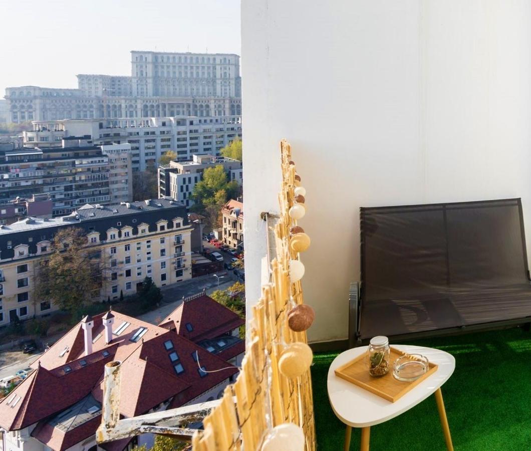 Central Apartment Tower Boekarest Buitenkant foto